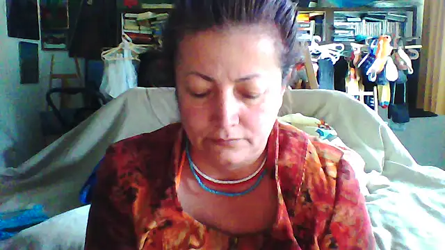 MariaAnaSunshine 即時 XXX 聊天