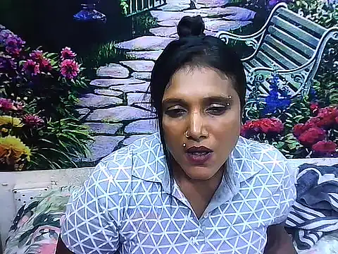 IndianSexyLady20: онлайн-секс-чат