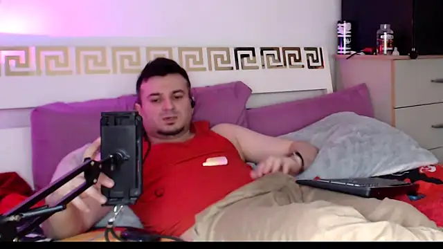 Chat +18 de iuligruia69 ao vivo