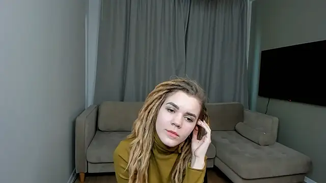 Pokazy przed kamerką – AldaCerrello