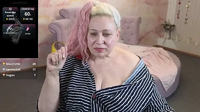 Penelope_Pinkyのウェブカメラショー