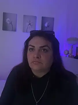 HeyBABYGIRL Adlı Modelin Canlı XXX Sohbeti