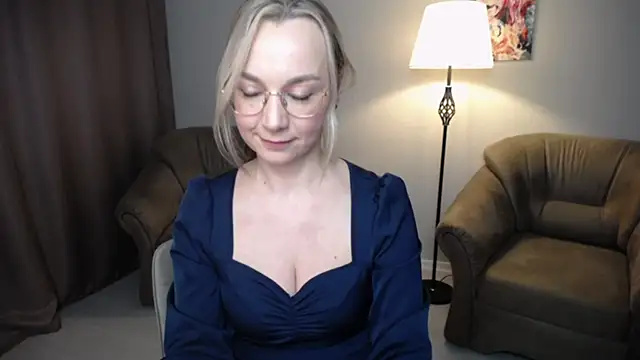 Ava_Elior Adlı Modelin Canlı XXX Sohbeti