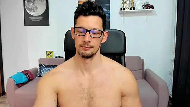 BrutusK08 Webcam show