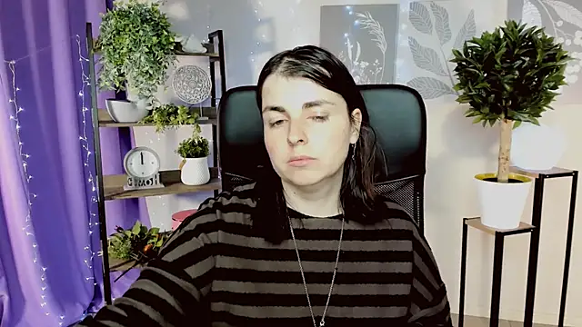 MartaEdams' Live XXX Chat