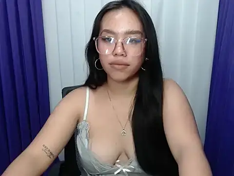 Lovely_apple19 Adlı Modelin Canlı XXX Sohbeti