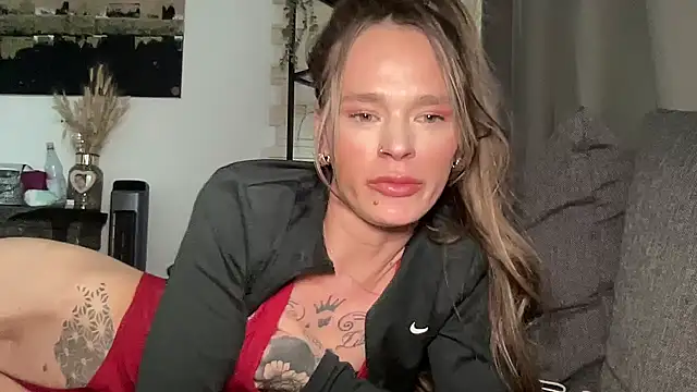 vinique99's Live XXX Chat