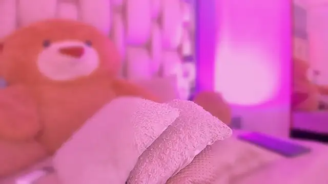 Chat +18 de AishaKassandra ao vivo