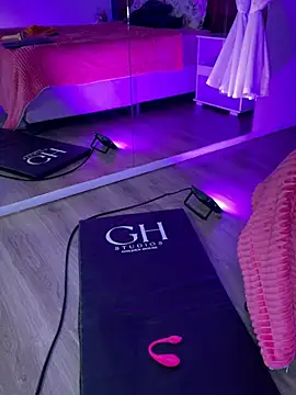 Онлайн чат XXX Ambarina_