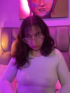 Chat XXX en directo de Maddie-LesYoux