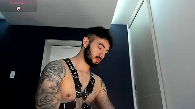 MarkWalker__: διαδικτυακό σόου στην κάμερα