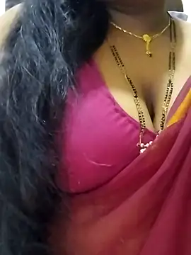 Divyahoty Live XXX-chat