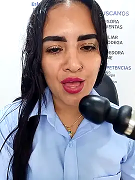 MAYE__13 在線直播表演