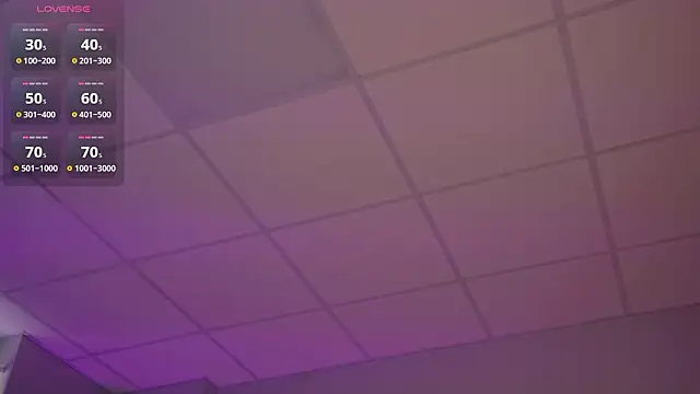 FlexyFoxのライブXXXチャット