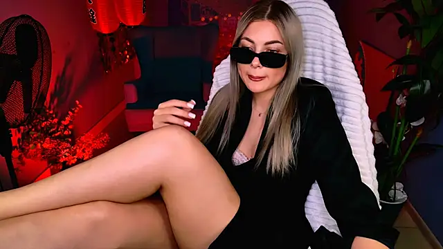 HyileyClark's Live XXX Chat