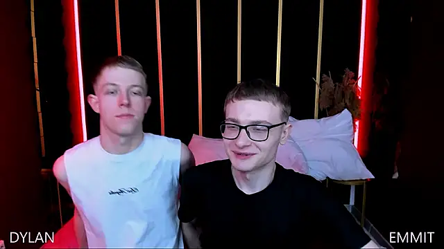 Dylan_Norton élő XXX-chatje