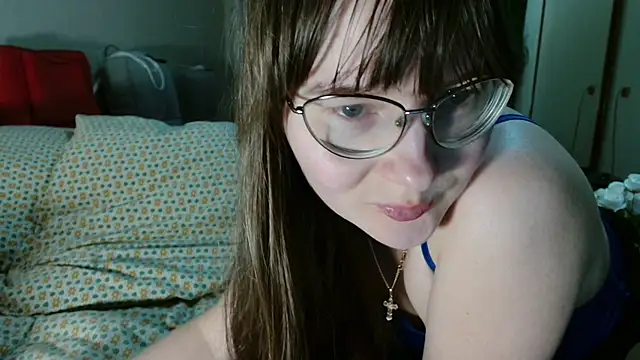 KiraGoldens' Live XXX Chat