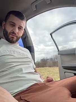 Pablo_Hornyguy95 élő XXX-chatje