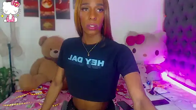 lucianadolll 网络视讯表演