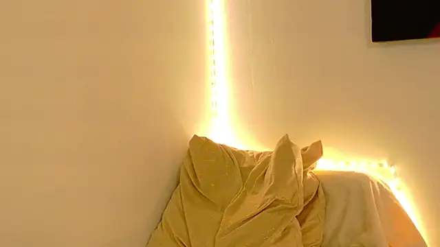 Sia_a: онлайн-секс-чат