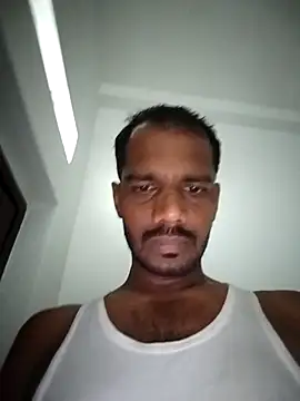 Daddyishere_19のウェブカメラショー