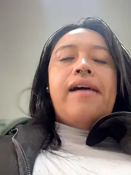 -Mia1 Pertunjukan Webcam