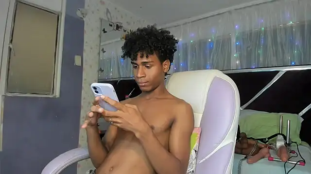 دردشة Santy_bigcock_01 الجنسية المباشرة