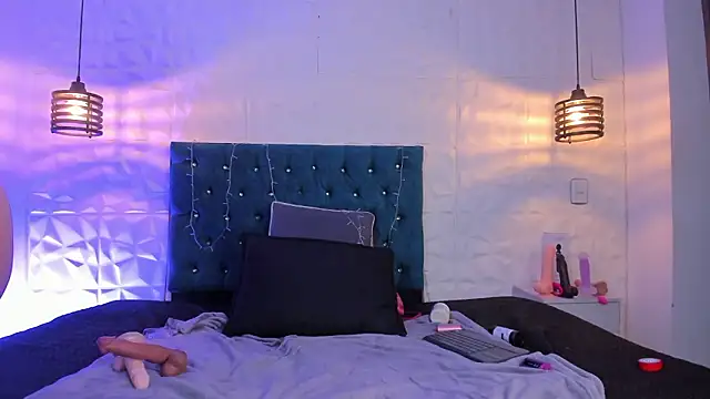 Chatroom XXX en direct de samantha_foxyy