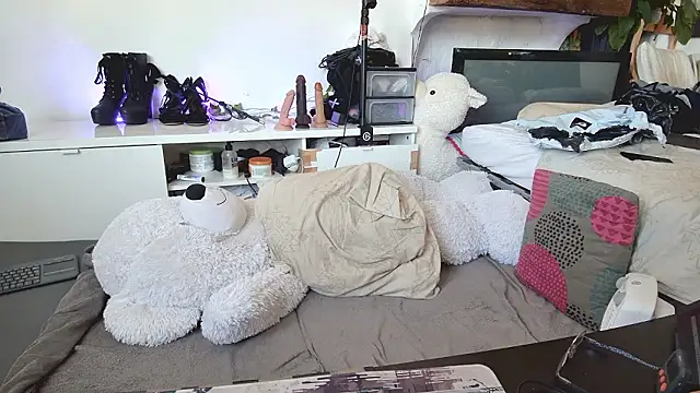 CeriseLapine Webcamshow