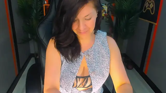 Chatroom XXX en direct de AnaMills