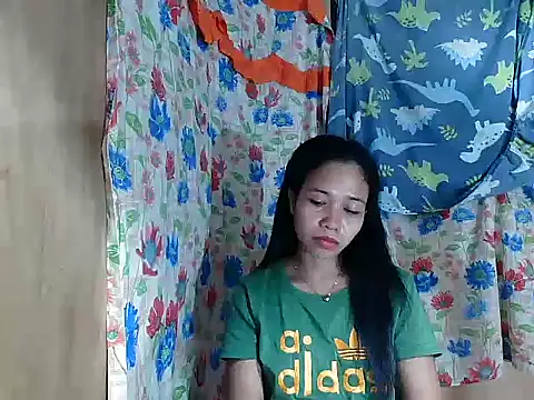 دردشة PinaySkinnyGirl الجنسية المباشرة