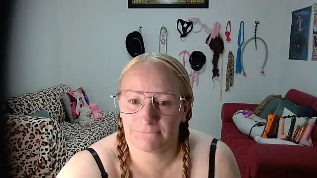 emperabigbootybigass Obrolan Langsung XXX