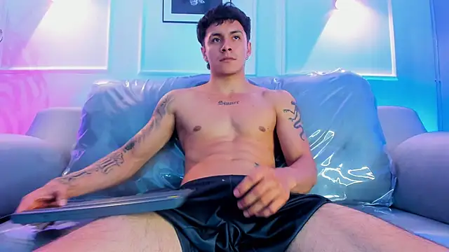 Leo_santoro Chat XXX live