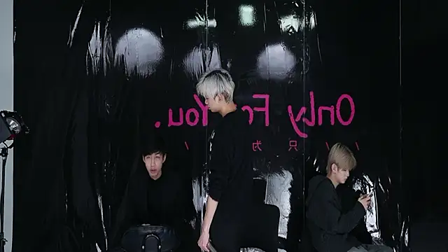 sweetboys666: απευθείας συνομιλία ΧΧΧ