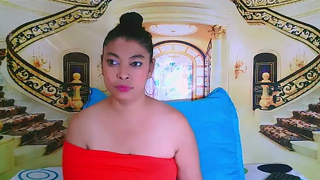 IndianBarkath Adlı Modelin Canlı XXX Sohbeti