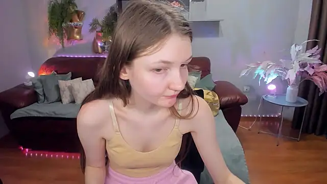 NikaRain Adlı Modelin Canlı XXX Sohbeti