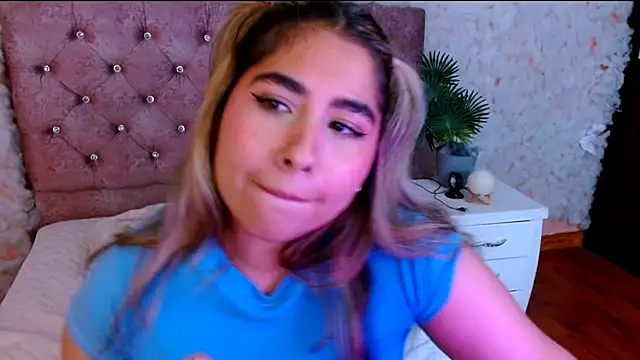 Sofiazaf_'s Live XXX Chat