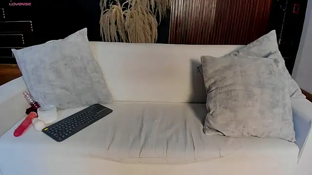 devora_celeste Adlı Modelin Canlı XXX Sohbeti