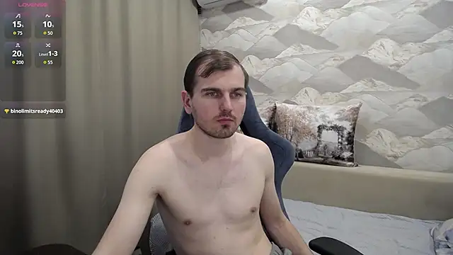 SerzhKorol1: онлайн-секс-чат