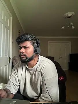 YOURCRAZYDADDY's Webcam Show