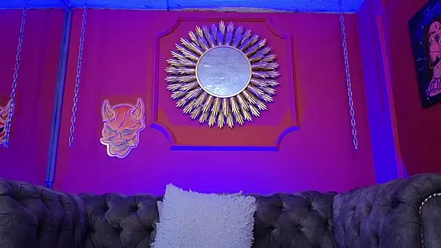 Julieta_Russell Adlı Modelin Canlı XXX Sohbeti