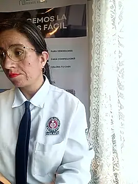 Valentina--1 Adlı Modelin Canlı XXX Sohbeti