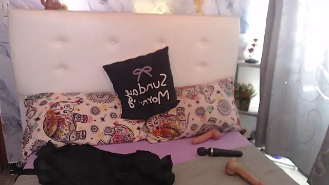 Nicolelewllss Adlı Modelin Canlı XXX Sohbeti