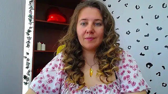 Nionelly Adlı Modelin Canlı XXX Sohbeti