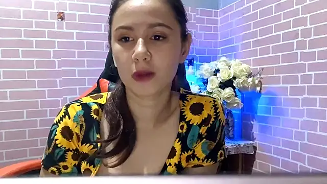 SeleneChiang 即時 XXX 聊天