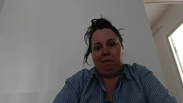 WendyRhoades Adlı Modelin Canlı XXX Sohbeti