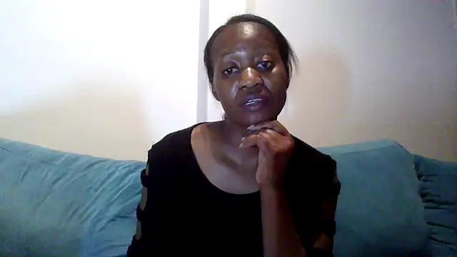 Hardnipples8: διαδικτυακό σόου στην κάμερα