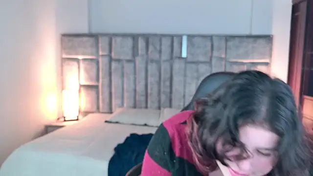 azul_veraa Adlı Modelin Canlı XXX Sohbeti