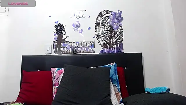 Margaret_milf 网络视讯表演