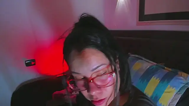 girlasian_hairy Chat XXX live